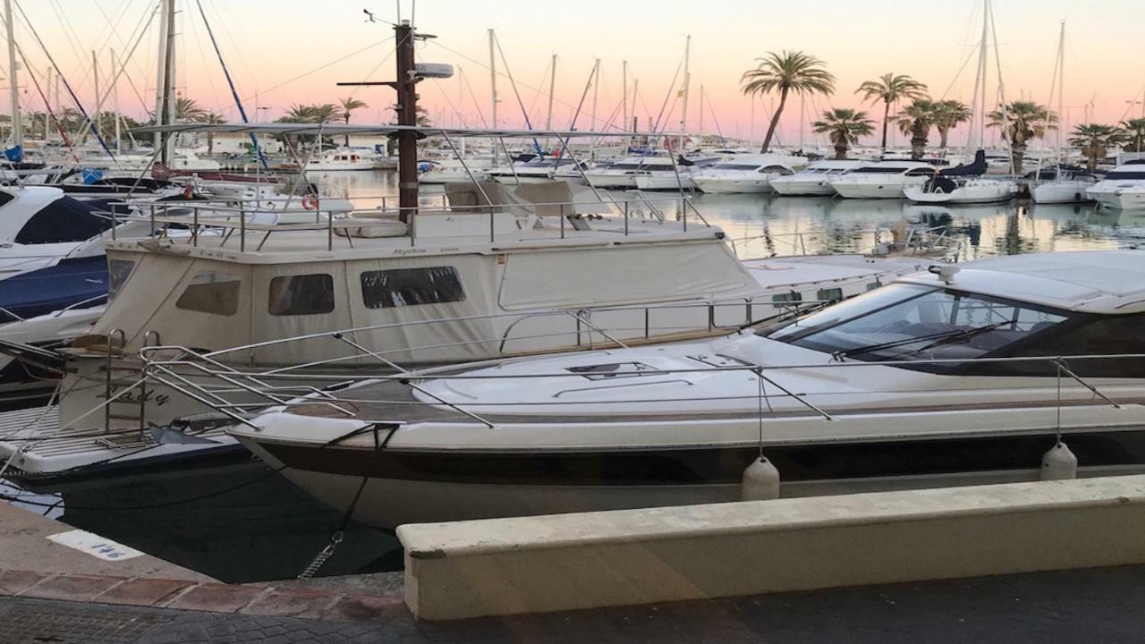 Puerto Marina Apartment Benalmadena Bagian luar foto